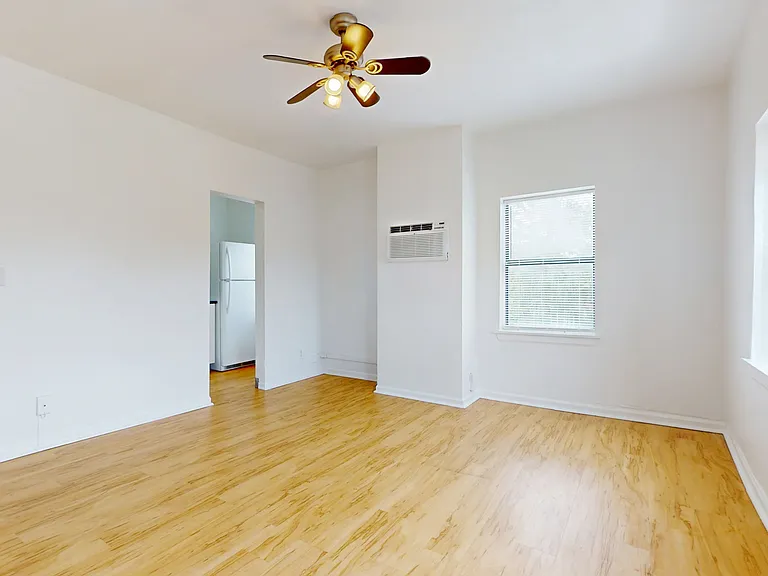 Dining/Living room