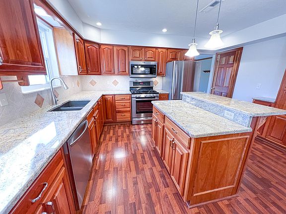 3rd image of 13979 E Bend Dr