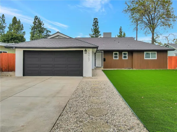 15907 Tuba St, North Hills, CA 91343