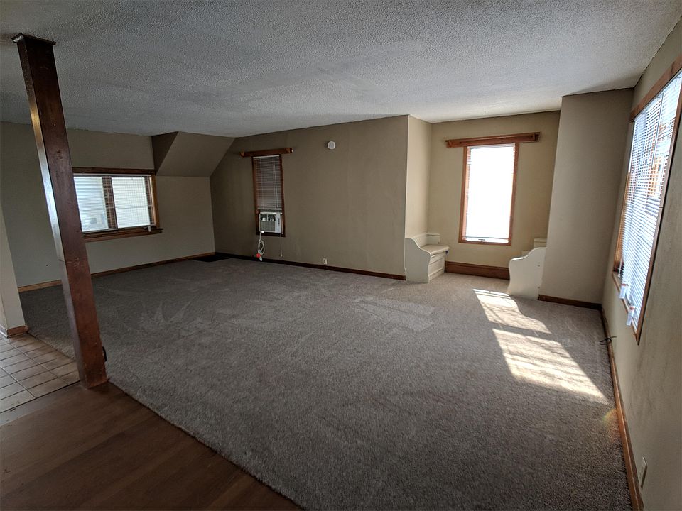 1st image of 520 Grace St #1