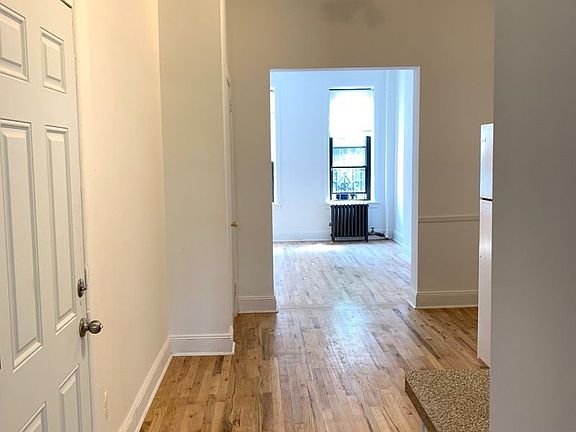 3rd image of 387 12th St APT 1