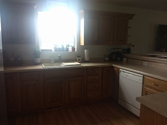 4th image of 4876 Millstone Dr