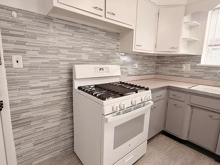 6520 N Richmond St #B — Photo 8