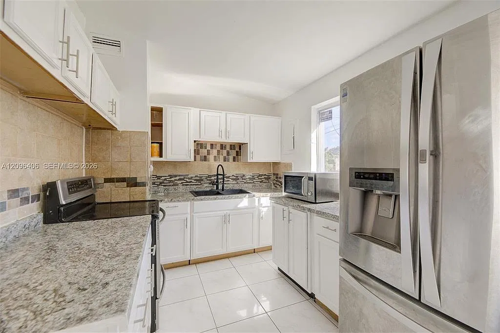 3510 SW 39th St, West Park, Florida 33023 — Photo 3