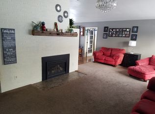 92 18th St, Clintonville, WI 54929