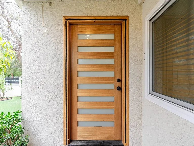 6539 Coldwater Canyon Ave — Photo 25