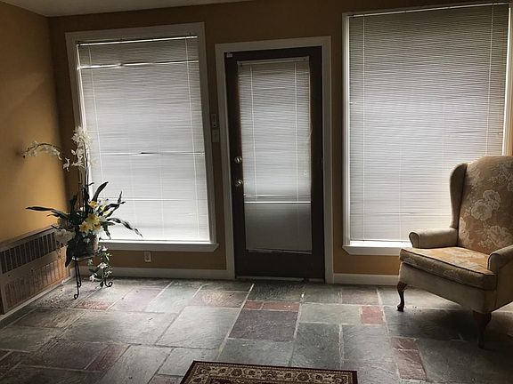 5th image of 56 Rainbow Cir