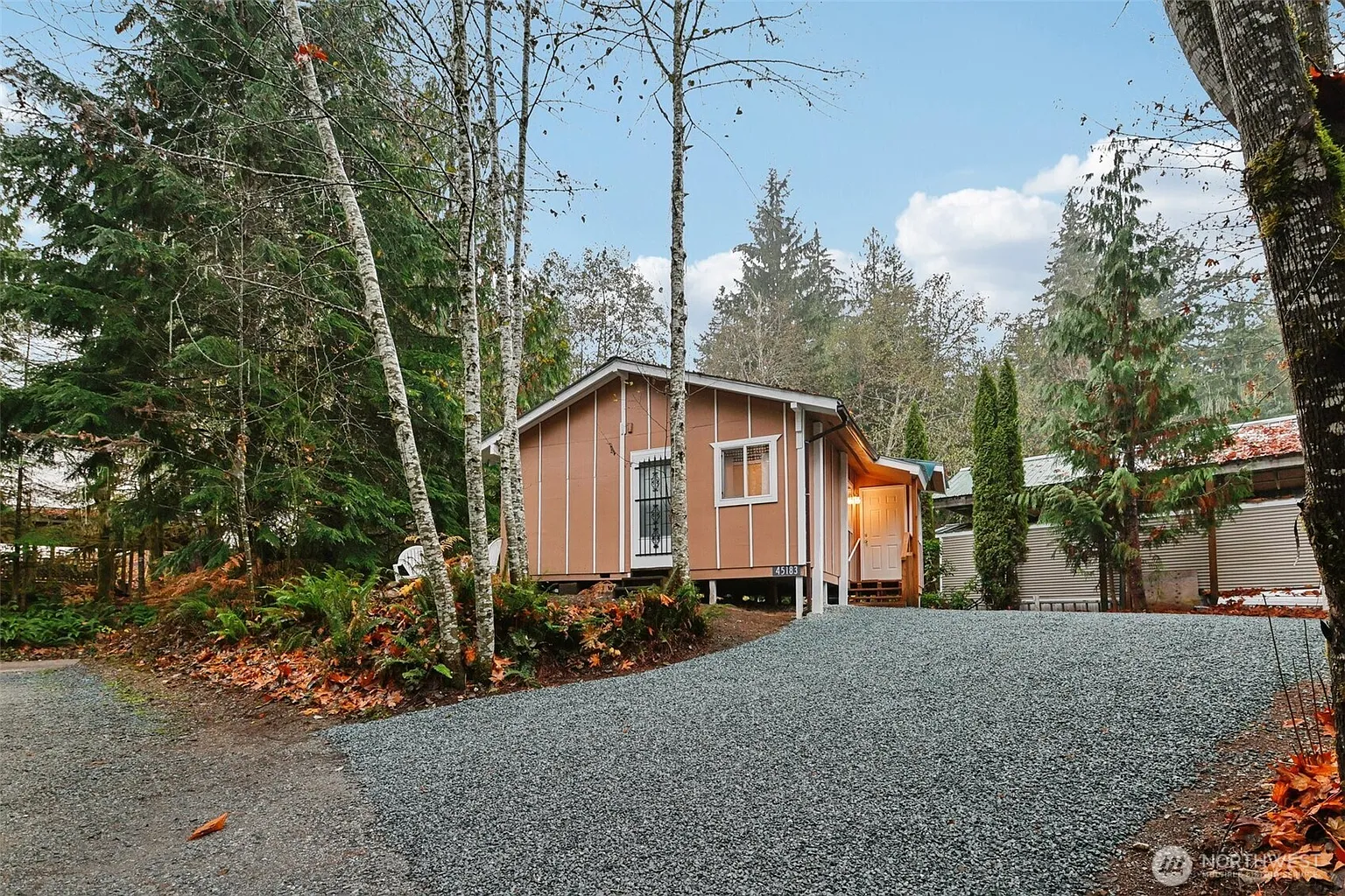 41583 Itswood Trail photo 1