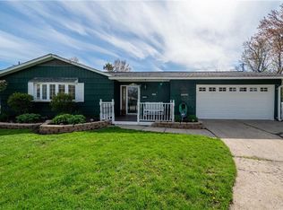 745 Walwick Ct, Berea, OH