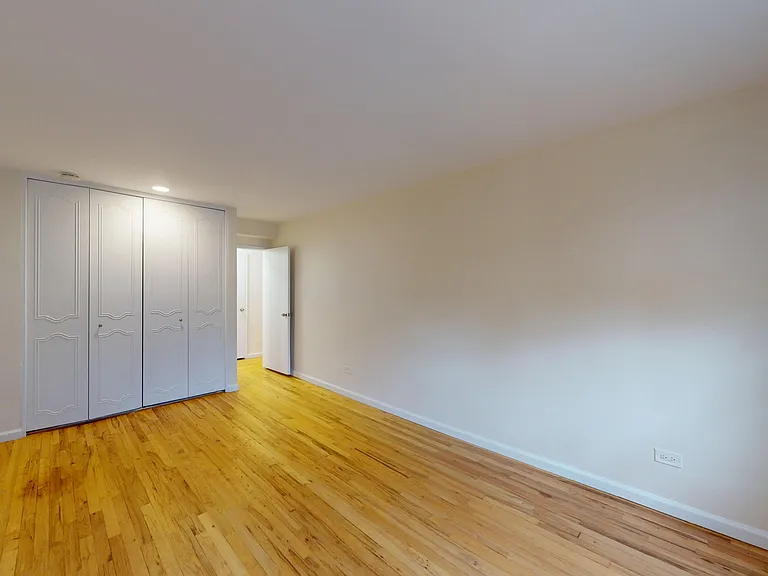 24510 Grand Central Pkwy #5B — Photo 12
