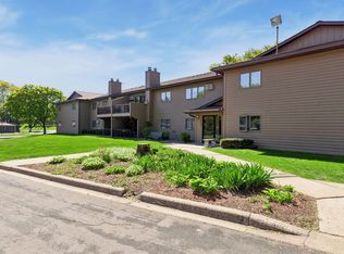 5447 Babcock Trl #S206, Inver Grove Heights, MN 55077