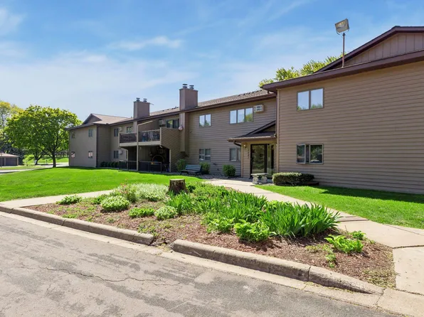 5447 Babcock Trl #S206, Inver Grove Heights, MN 55077