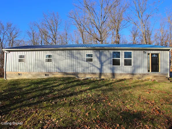 577 E Radio Tower Rd, Scottsburg, IN 47170