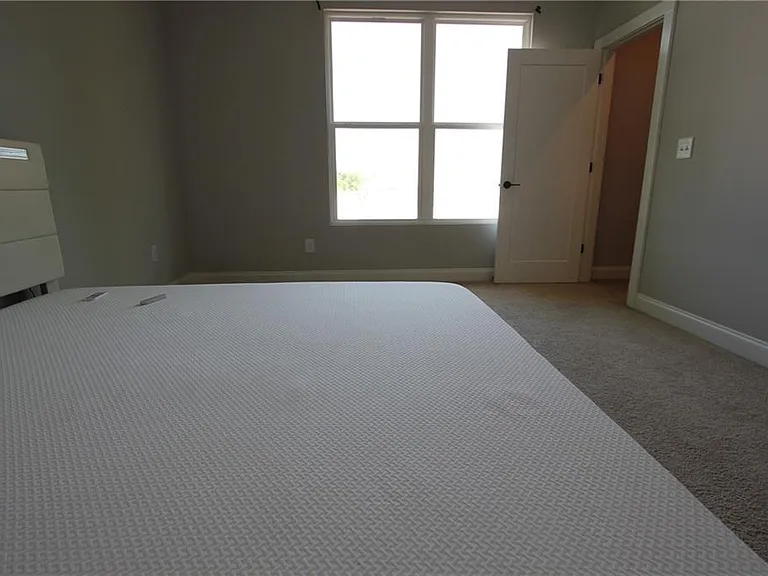 1740 Bolton Rd NW — Photo 24