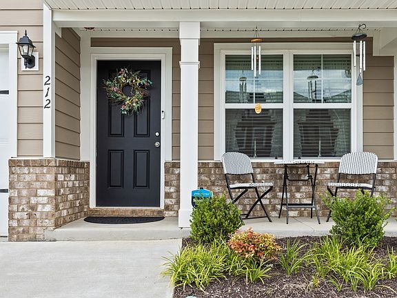 3rd image of 212 Addi St