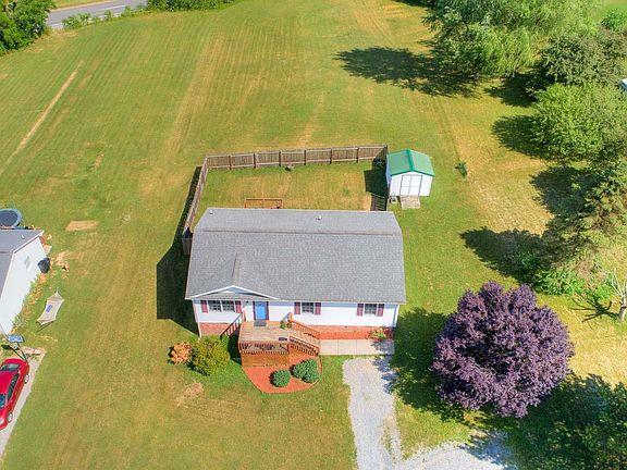 2nd image of 5988 Edgewood Dr