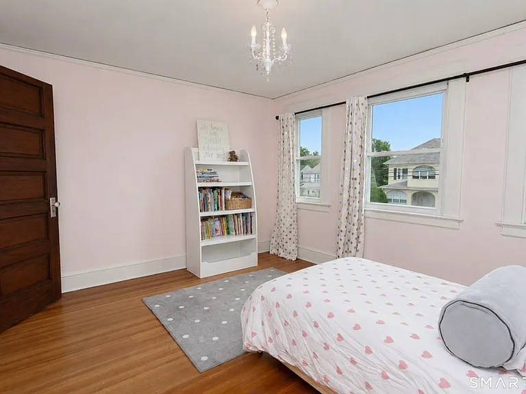 23 Jessamine St — Photo 16