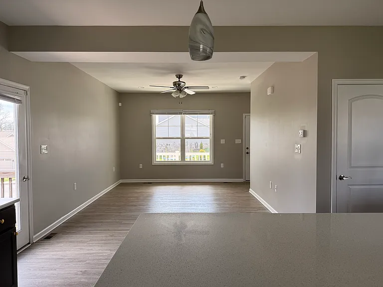 270 Mabdarin Dr — Photo 4
