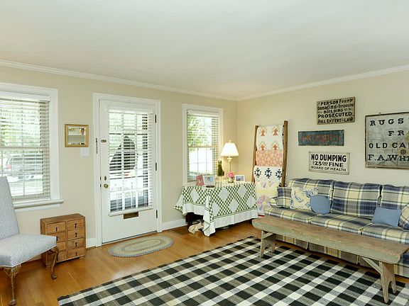 5th image of 138 Jesselin Dr