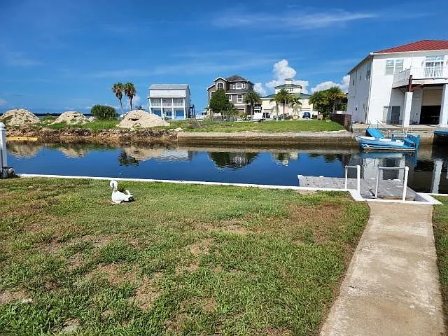 13521 Allyn Dr — Photo 6