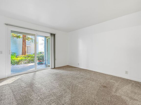 3rd image of 700 E Lake Dr Unit 94