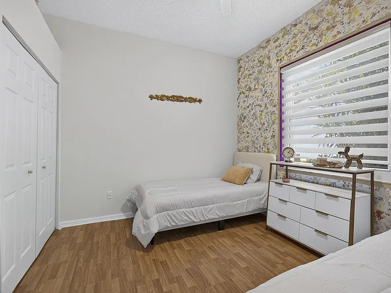 716 Lake Wellington Dr — Photo 30