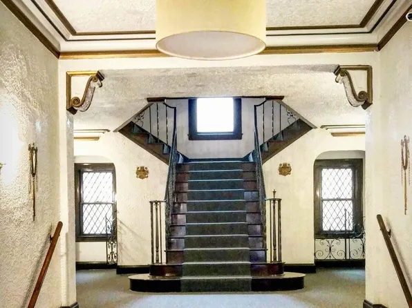 The Parkview Apartments, 17545 Madison Ave APT 205, Lakewood, OH 44107