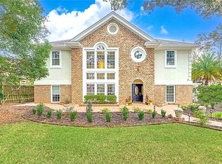 738 E Victory Dr, Savannah, GA 31405