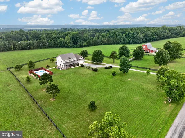 1292 Mohawk Dr, Lynchburg, VA 24502