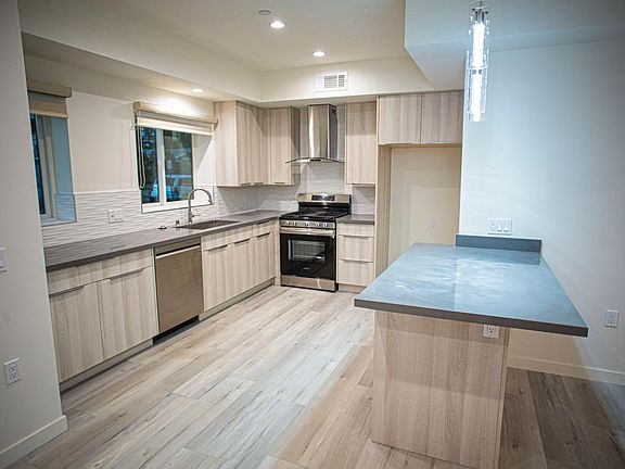 2nd image of 370 Salem St #201