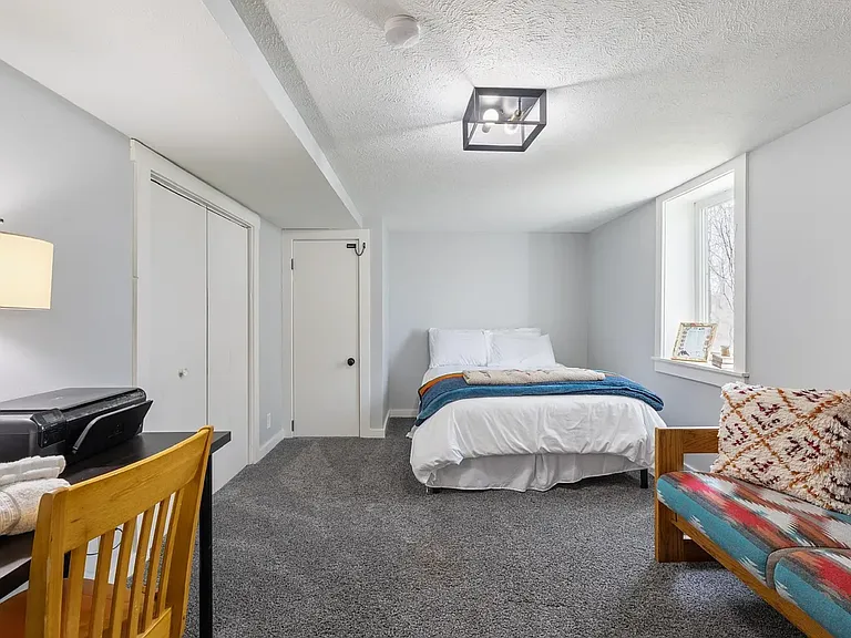 814 S 50th Ave — Photo 22