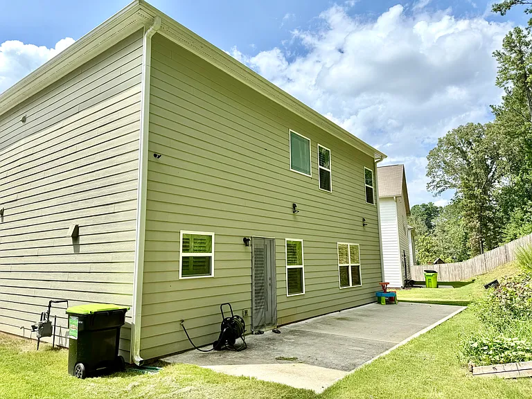155 Brinson Cir — Photo 35