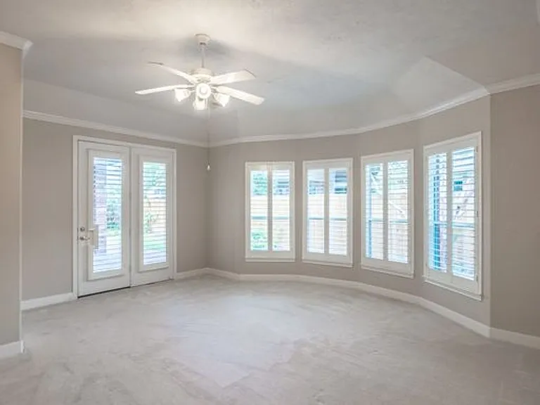 5019 Shining Creek Ct — Photo 28