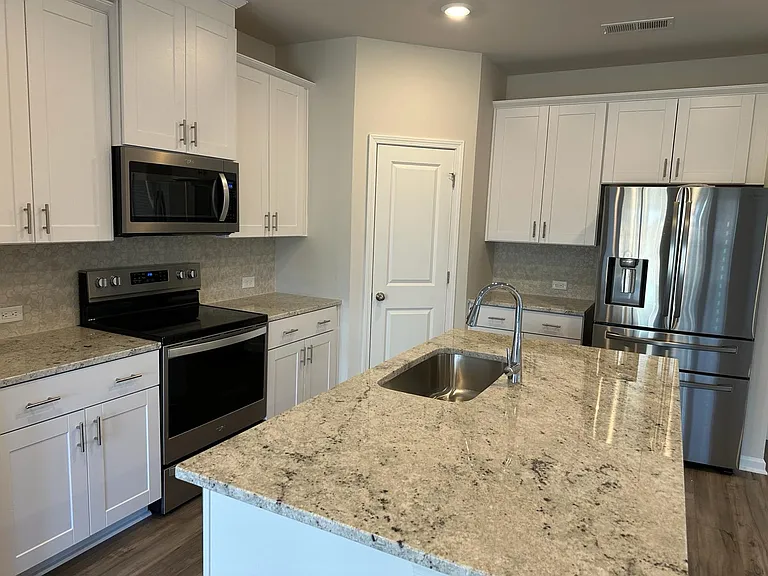 5270 Brailey Cir — Photo 6