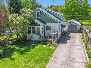 96 York St, Lanark Highlands, ON K0G1M0