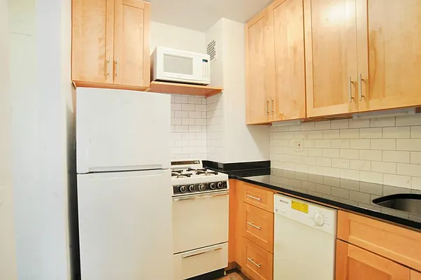 Rented by Town Residential | media 11