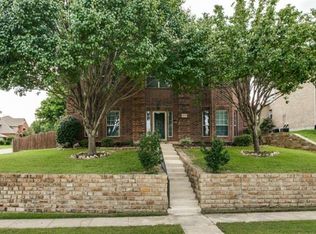 2917 Creek Meadow Ln, Garland, TX 75040