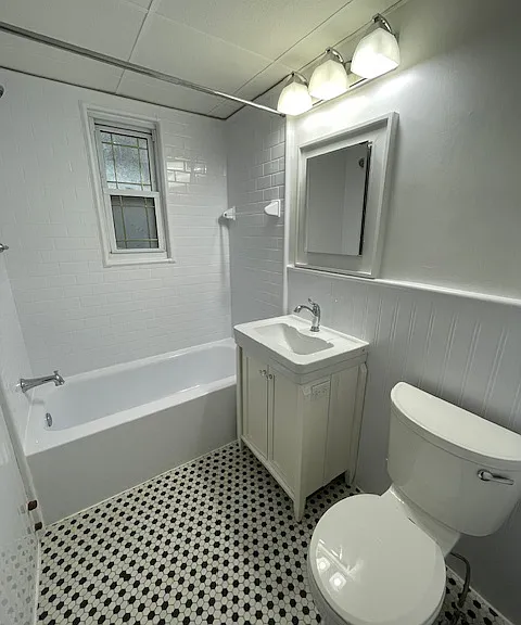 Oxford Gables Apartments — Photo 9