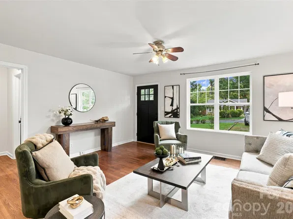 1815 Arnold Dr, Charlotte, NC 28205