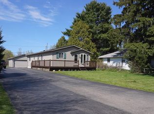 410 8th St, Kenosha, WI 53140