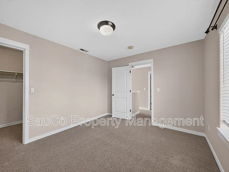 5073 NW 149th Ter — Photo 12