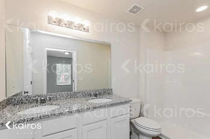 832 Whispering Creek Ave — Photo 10