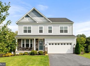 8273 Lucy Ave, Warrenton, VA 20187