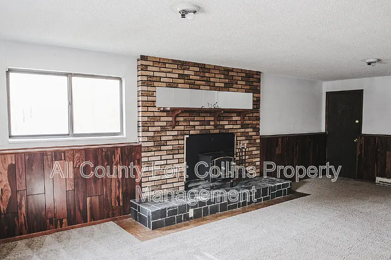 2507 W Lake St — Photo 3