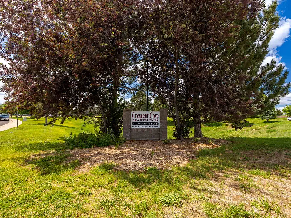 Crescent Cove Apartments