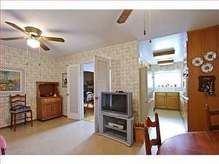 5th image of 3435 Yuba Ave