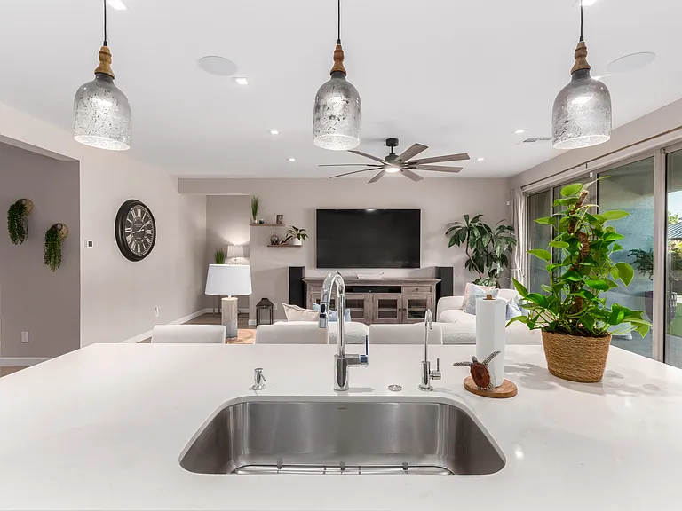 7674 W Tether Trl — Photo 13