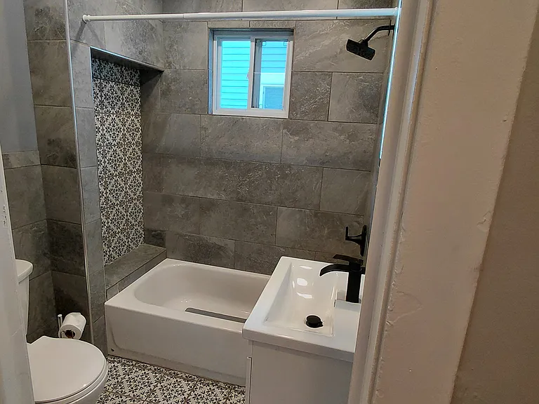 6215 Blaine Ave — Photo 16