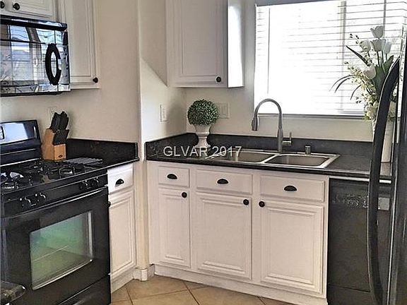 5th image of 10488 Wildflower Gully St