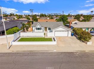 8171 Holland Dr, Huntington Beach, CA